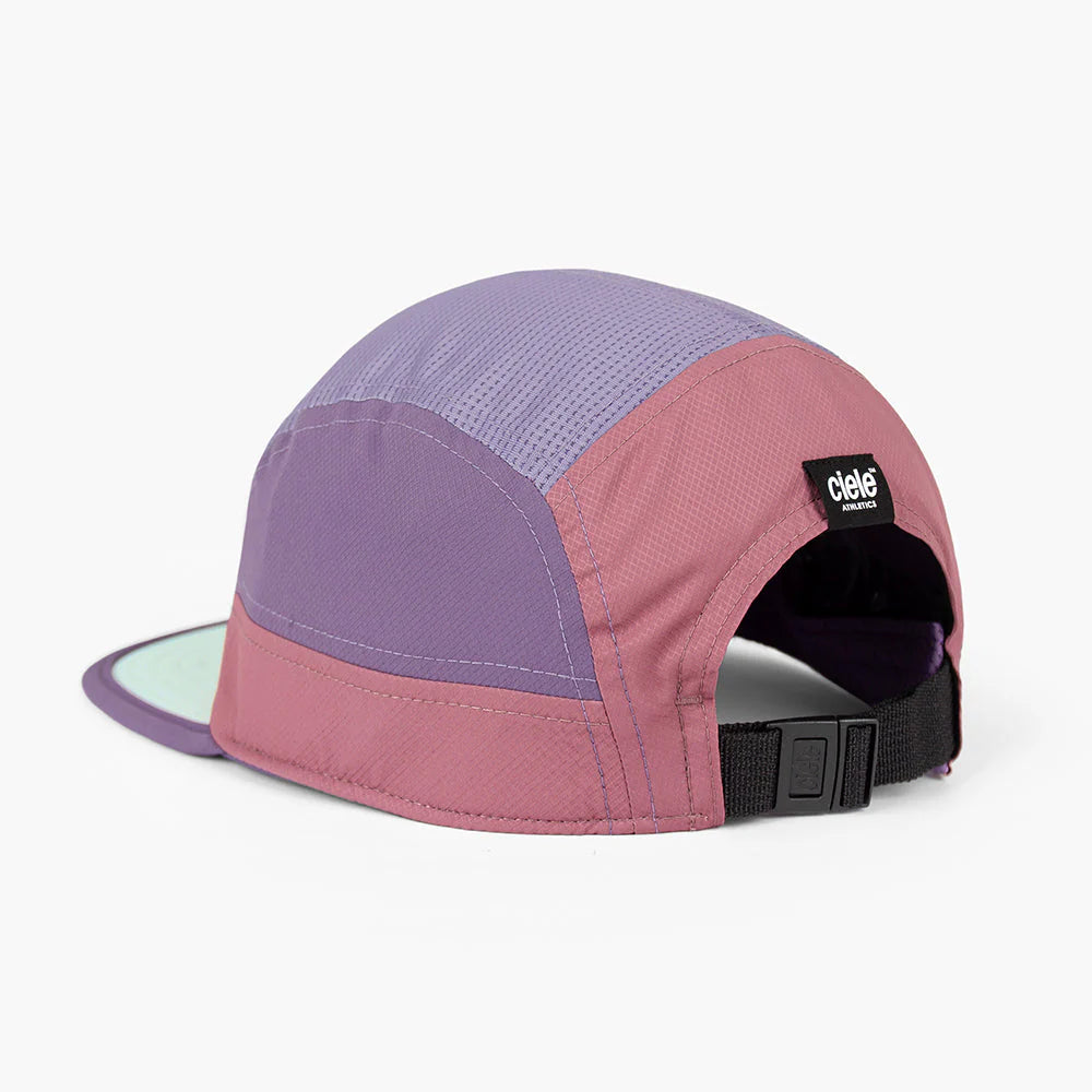 GOCap - Field - IconicBar by Ciele in purple and pink with coolmatic plus flowmesh panels for maximum ventilation, ideal for running and outdoor use