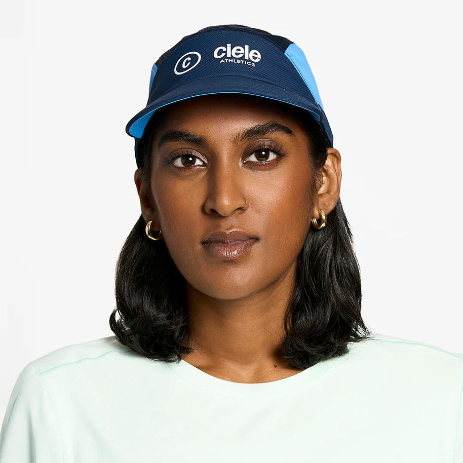 FSTCapSC - Classic by Ciele in navy and light blue with low profile fit and GOCap brim, breathable running cap ideal for outdoor use in Canada