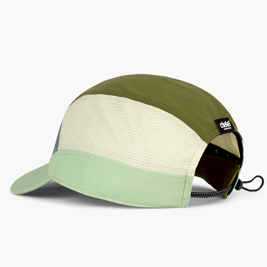 FSTCapSC - Comp - IconicVC by Ciele in green and cream with Flexweave fabric, Coolmatic plus Mikramesh for running and UPF protection