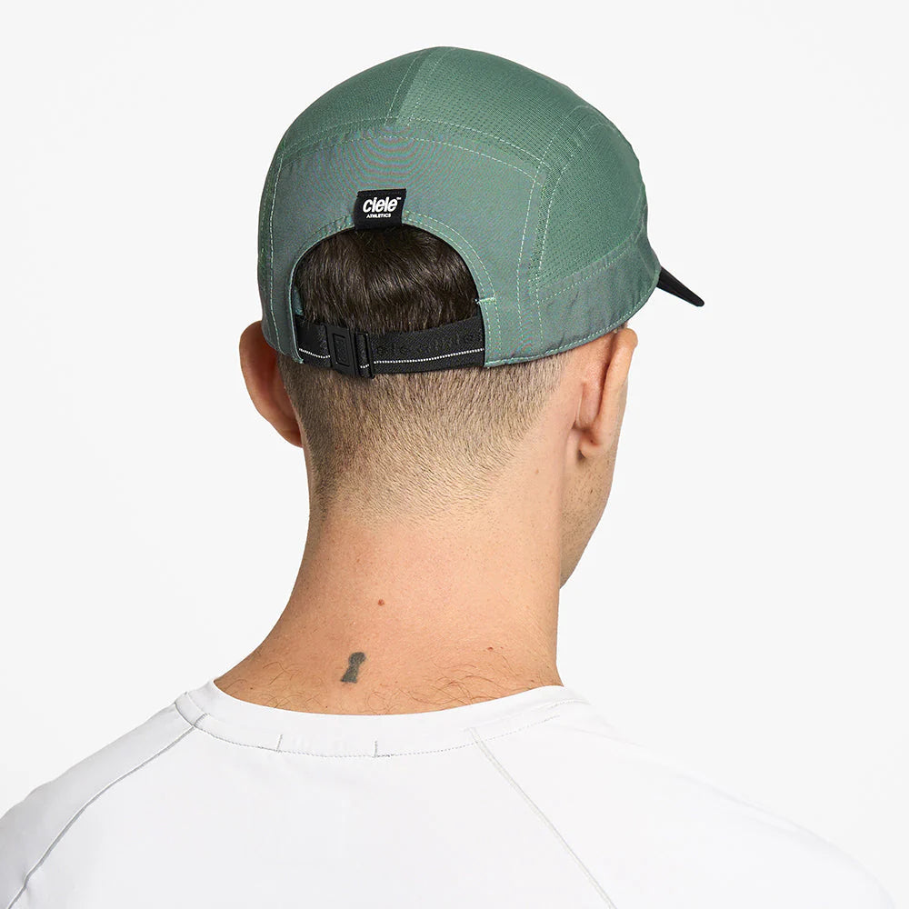 GOCapSC - Comp - Ccube by Ciele in green with reflective label and stretch flexweave fabric, softcurved cap ideal for running and outdoor use
