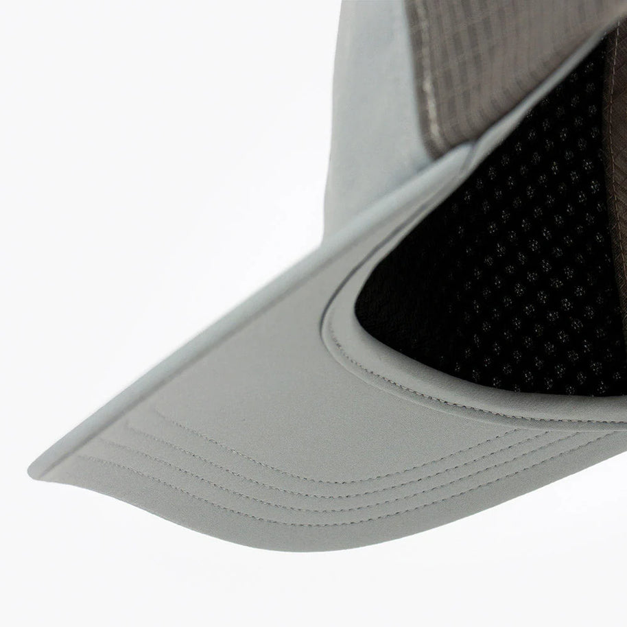 TRLCapSC - Comp - Onehundred by Ciele in light grey and black with high crown for air circulation, lightweight running cap ideal for cooling