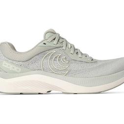 Topo Magnifly 6 women's road running shoe in Sage/Cream, side view of pale sage upper and cream midsole