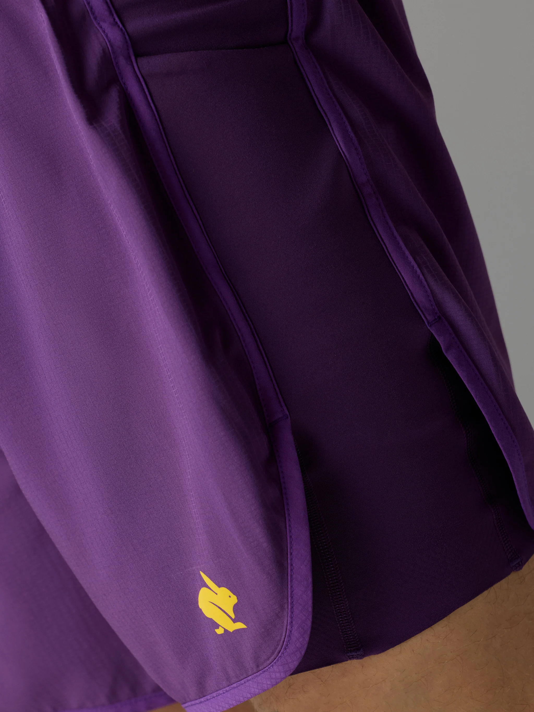 Rabbit Pacer Hybrid Short 5