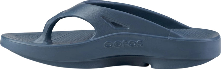 OOriginal - Unisex by Oofos in navy blue with OOfoam recovery technology, lightweight slides ideal for post-run recovery and casual wear