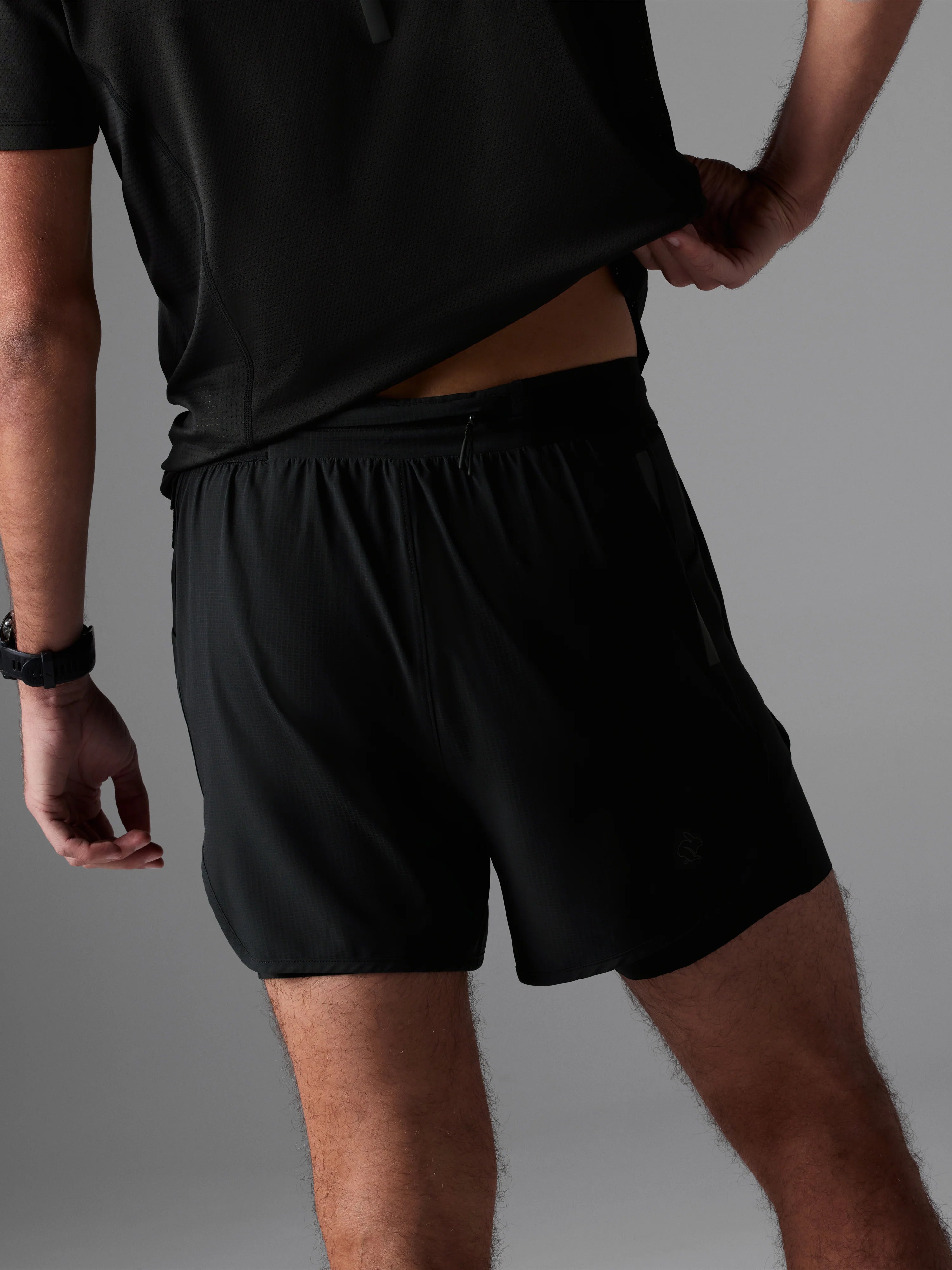 Rabbit Pacer Hybrid Short 5