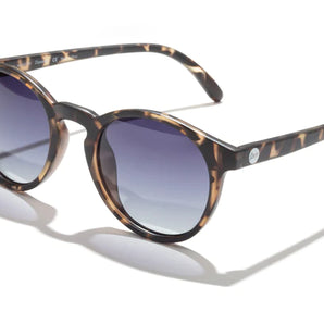 Dipsea by Sunski in tortoiseshell round frame with gradient lenses, stylish unisex glasses blending city design and outdoor spirit