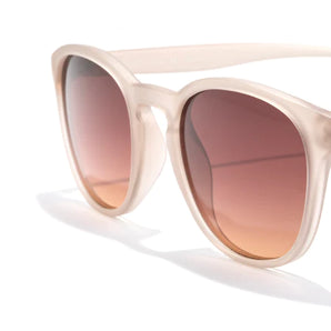 Yuba by Sunski in light beige with polarized lenses and SuperLight Recy frame, stylish unisex glasses for everyday outdoor use
