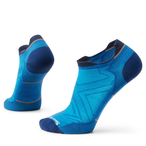 Run Zero Cushion Low Ankle Socks by SmartWool in blue and navy, lightweight durable running socks for men providing comfort every mile