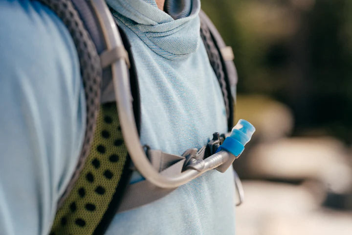 Tube Magnet by Hydrapak in blue, strong magnetic tube holder for quick hydration access during running and outdoor activities