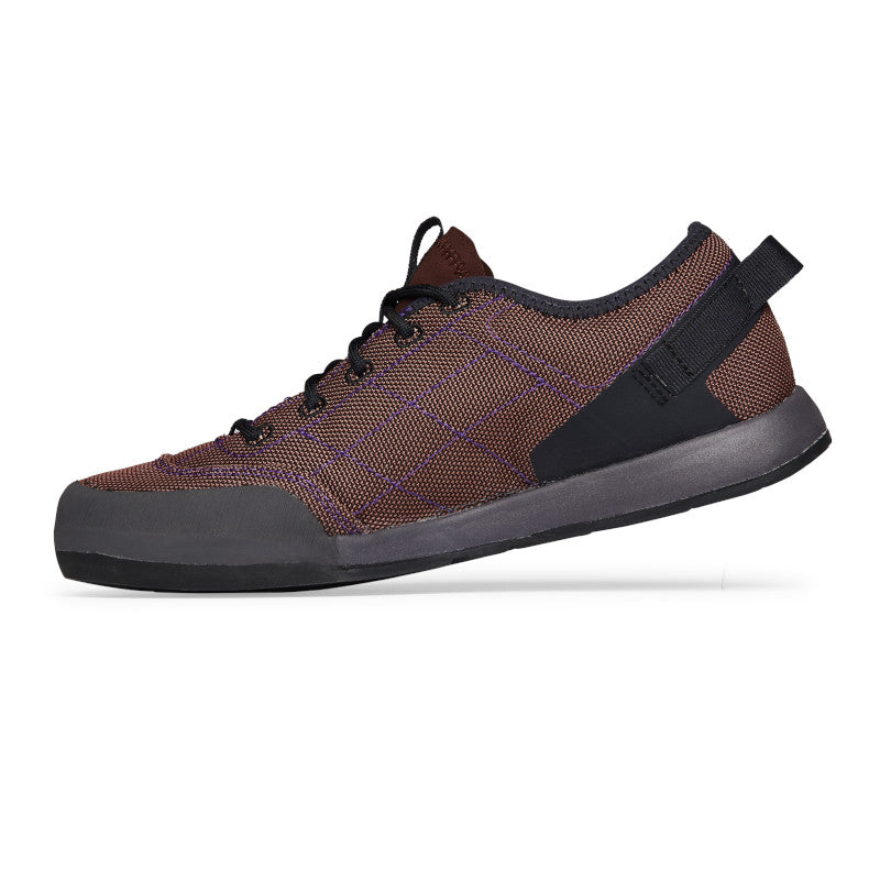 Circuit 2 Shoes - Women - FINAL SALE by Black Diamond in brown and black, sustainable approach shoe for lifestyle and everyday use